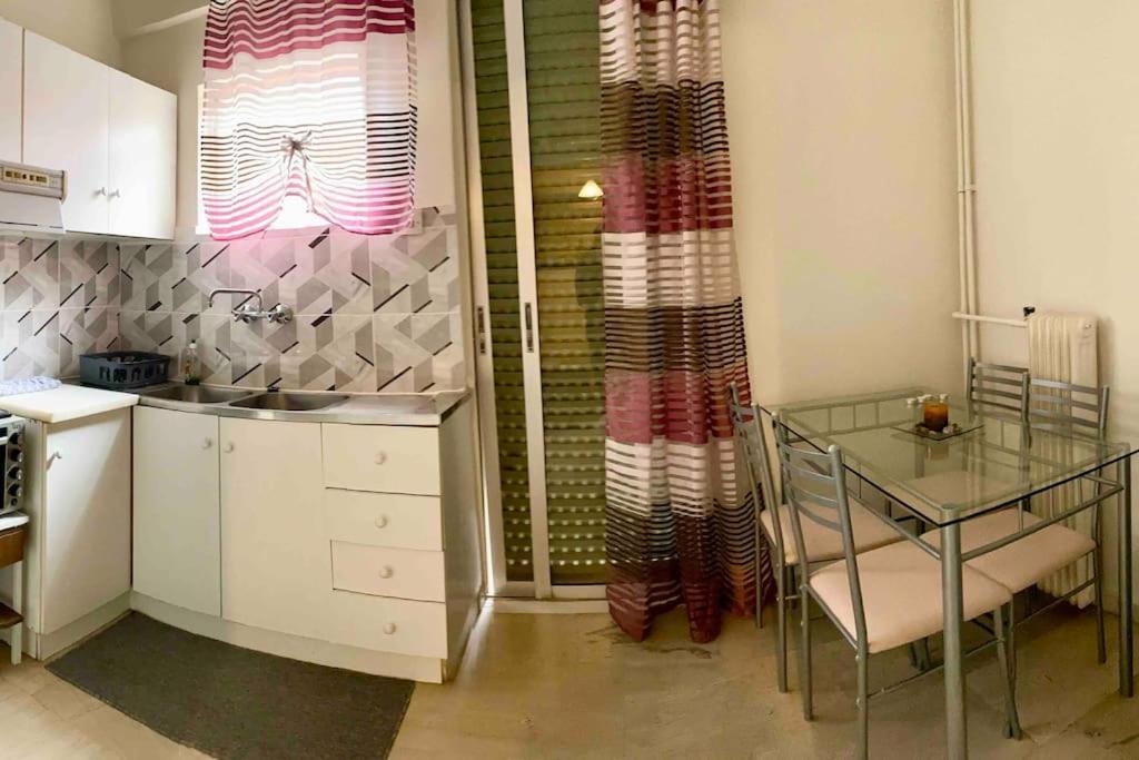 B&J City Center Apartment Kalamata Ngoại thất bức ảnh